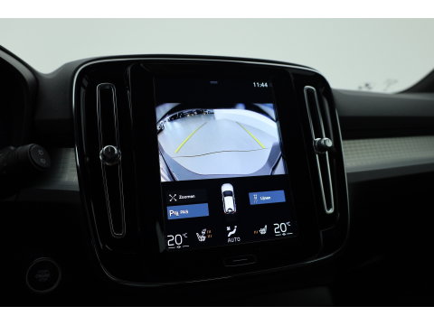 Volvo XC40 1.5 T4 Plug-in hybrid Plus Bright | Memory stoel | H&K Audio | Stoel- stuurverw. | Camera | CarPlay |