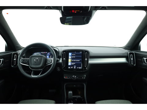 Volvo XC40 1.5 T4 Plug-in hybrid Plus Bright | Memory stoel | H&K Audio | Stoel- stuurverw. | Camera | CarPlay |
