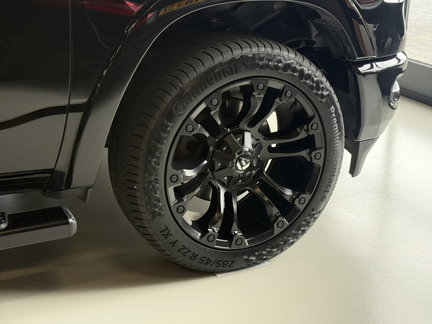 Dodge Ram 1500 5.7 V8 402PK 4x4 Laramie HEMI / LPG / grijs k / *NAP*