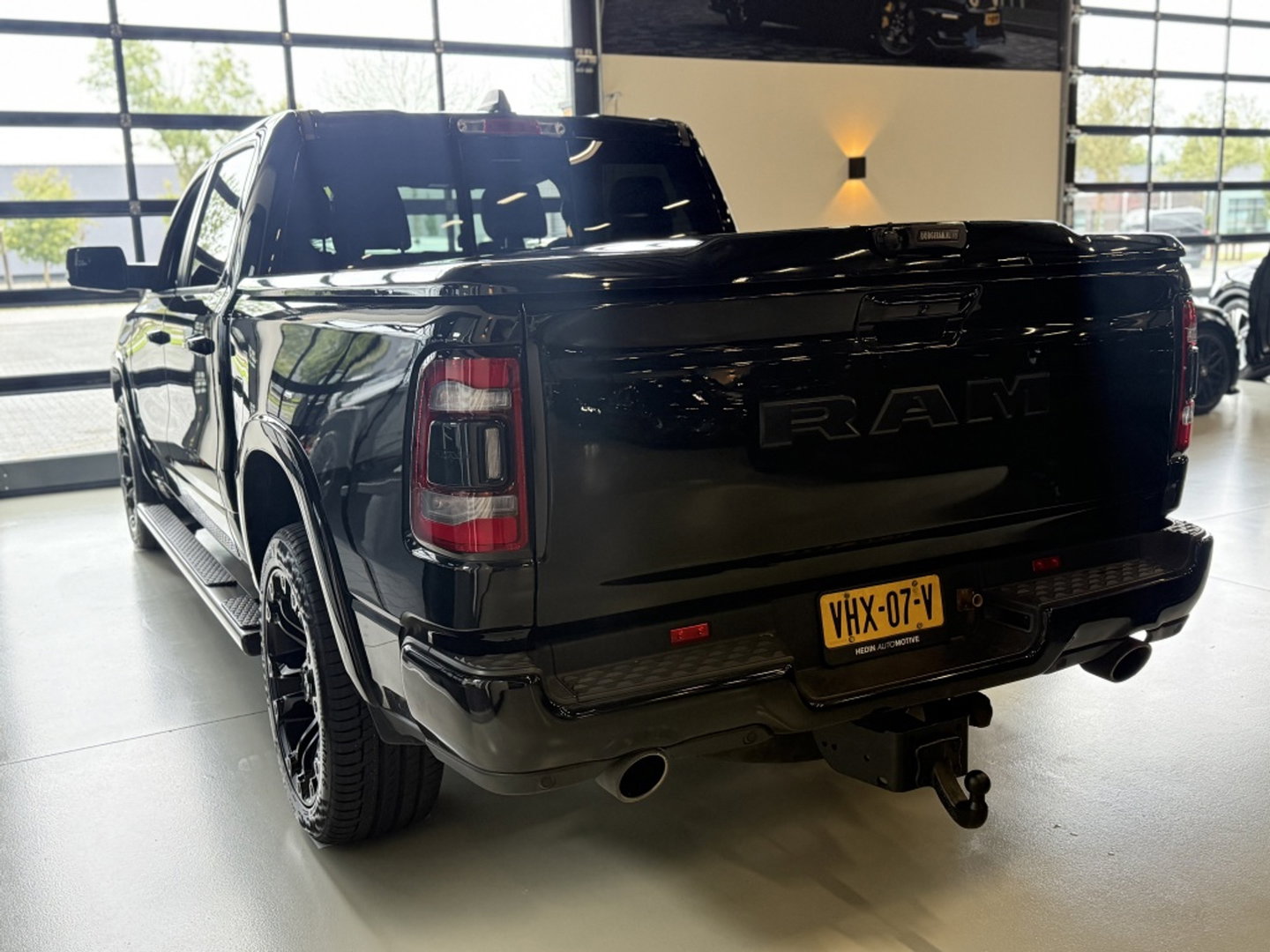 Dodge Ram 1500 5.7 V8 402PK 4x4 Laramie HEMI / LPG / grijs k / *NAP*