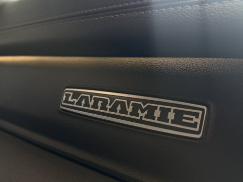 Dodge Ram 1500 5.7 V8 402PK 4x4 Laramie HEMI / LPG / grijs k / *NAP*