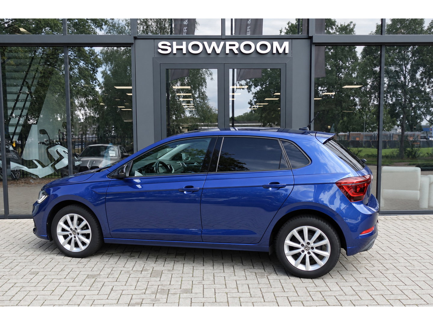 Volkswagen Polo 1.0 TSI R-Line Business KEYLESS CARPLAY CAM