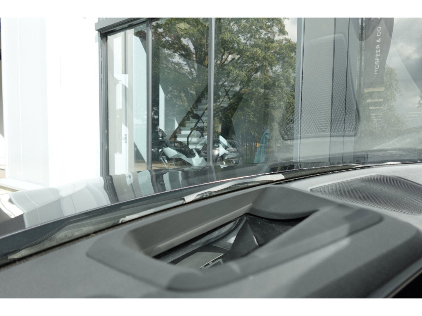 BMW 3 Serie Touring 330e xDrive M SPORT PANO 360 CAM VOL