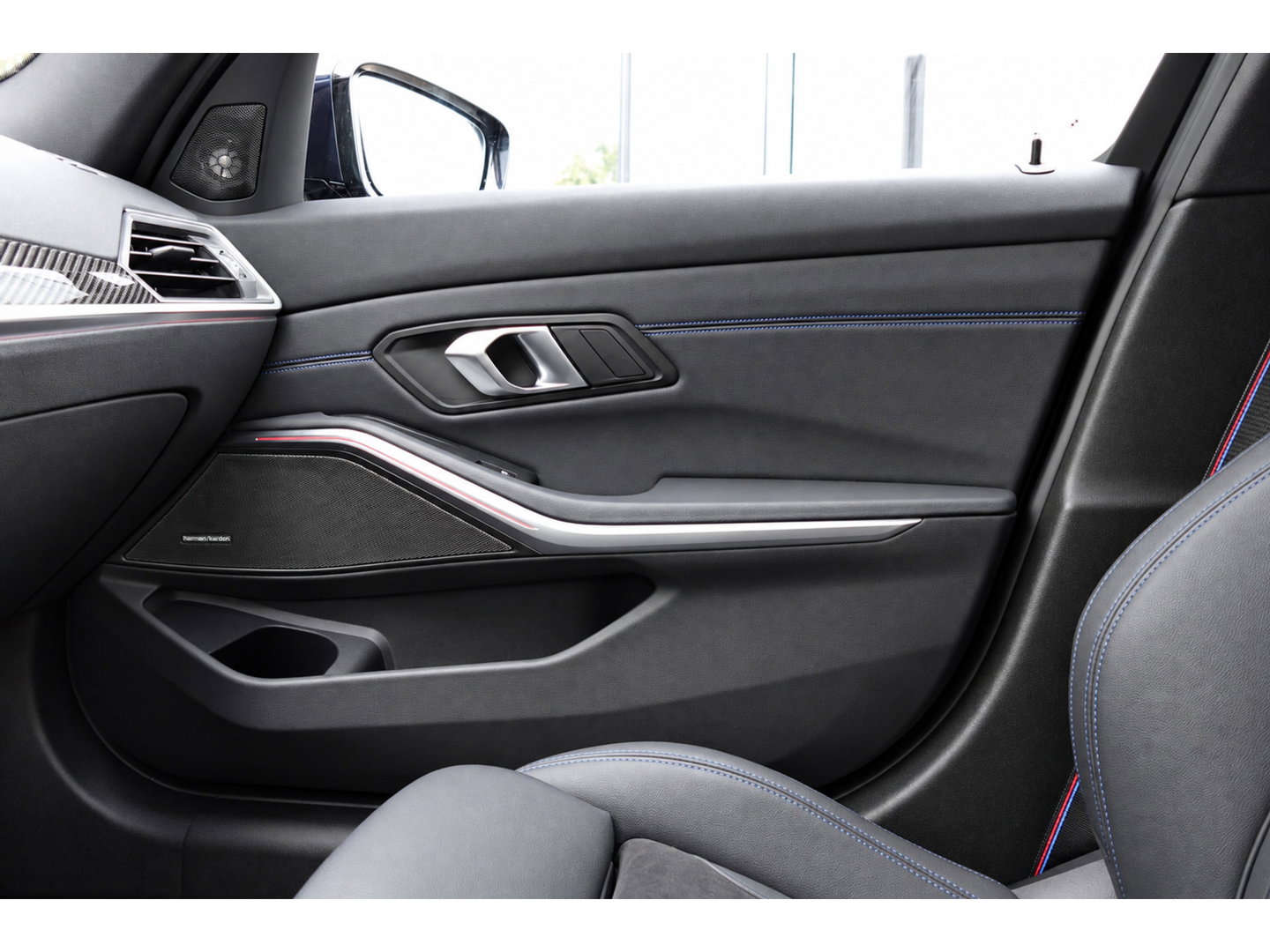 BMW 3 Serie Touring 330e xDrive M SPORT PANO 360 CAM VOL
