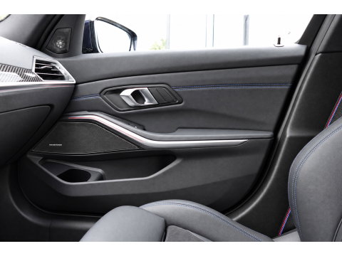 BMW 3 Serie Touring 330e xDrive M SPORT PANO 360 CAM VOL