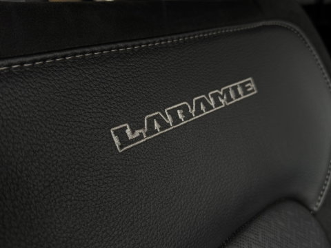 Dodge Ram 1500 5.7 V8 402PK 4x4 Laramie HEMI / LPG / grijs k / *NAP*