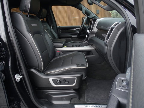 Dodge Ram 1500 5.7 V8 402PK 4x4 Laramie HEMI / LPG / grijs k / *NAP*