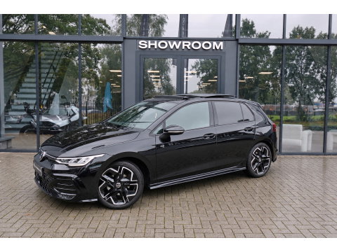 Volkswagen Golf 1.5 eTSI R-Line Edition PANO KEYLESS HUD