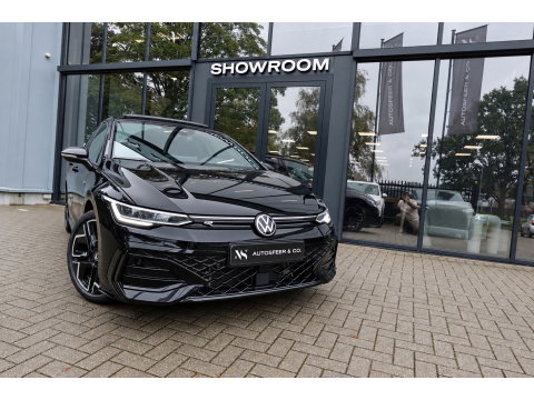 Volkswagen Golf 1.5 eTSI R-Line Edition PANO KEYLESS HUD
