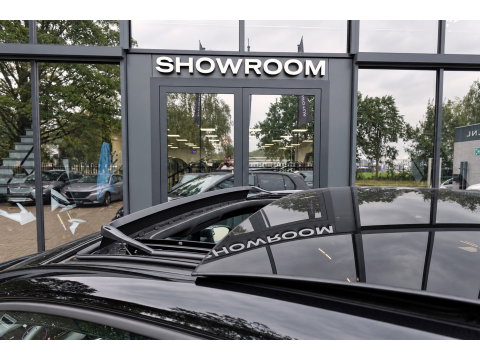 Volkswagen Golf 1.5 eTSI R-Line Edition PANO KEYLESS HUD