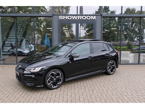 Volkswagen Golf 1.5 eTSI R-Line Edition PANO KEYLESS HUD