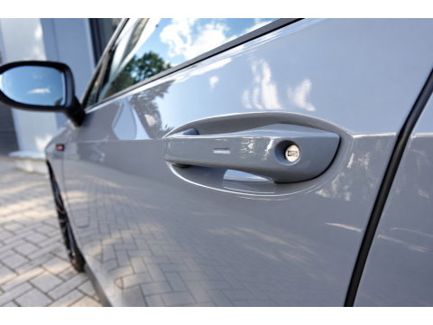 Volkswagen Golf 2.0 TSI GTI PANO KEYLESS ACC VOL