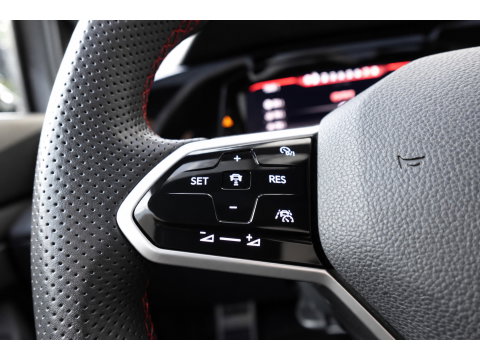 Volkswagen Golf 2.0 TSI GTI PANO KEYLESS ACC VOL