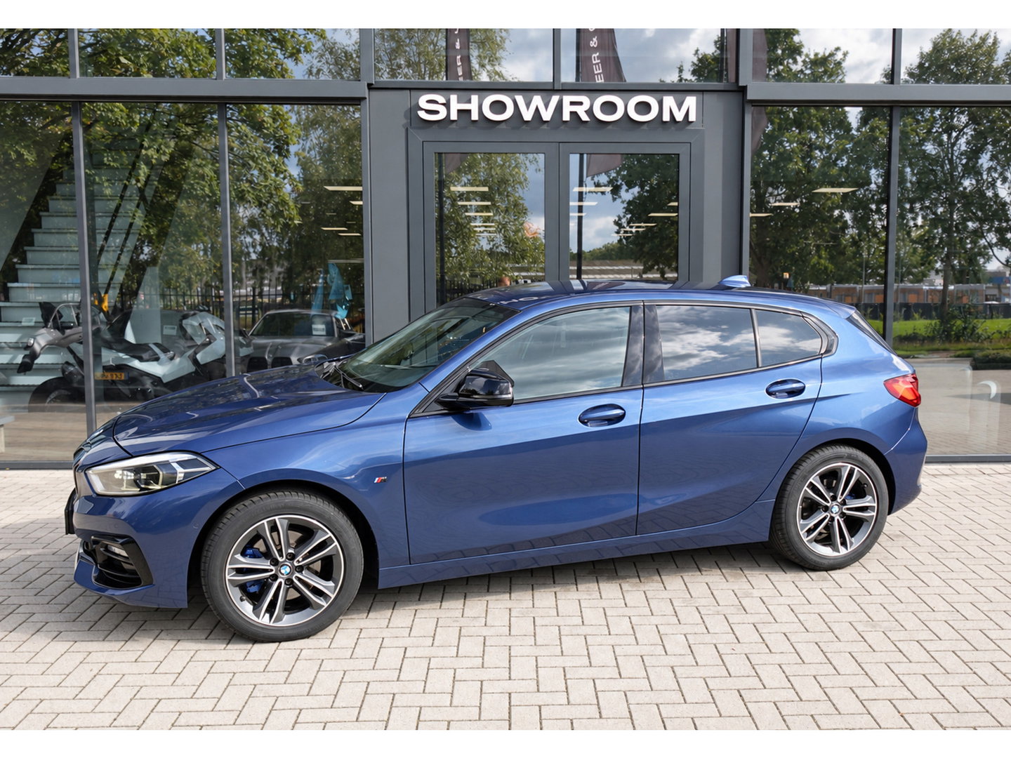 BMW 1-serie 118i High Executive KEYLESS CAM LEDER VOL