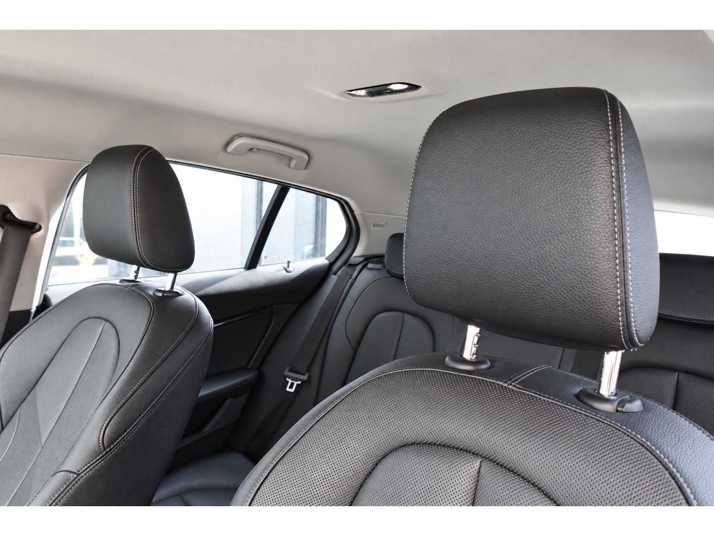 BMW 1-serie 118i High Executive KEYLESS CAM LEDER VOL
