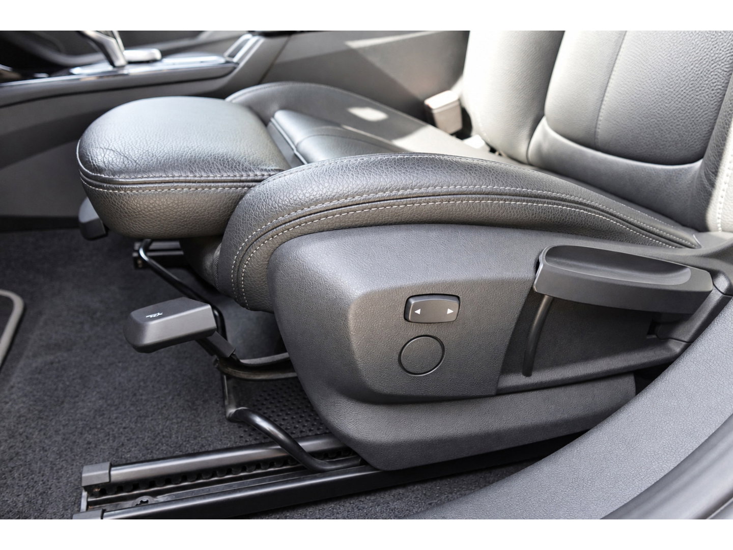 BMW 1-serie 118i High Executive KEYLESS CAM LEDER VOL