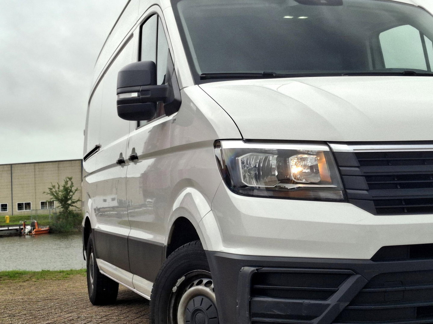 Volkswagen Crafter 35 2.0 TDI L3H3 Highline