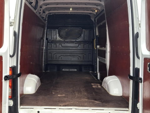 Volkswagen Crafter 35 2.0 TDI L3H3 Highline