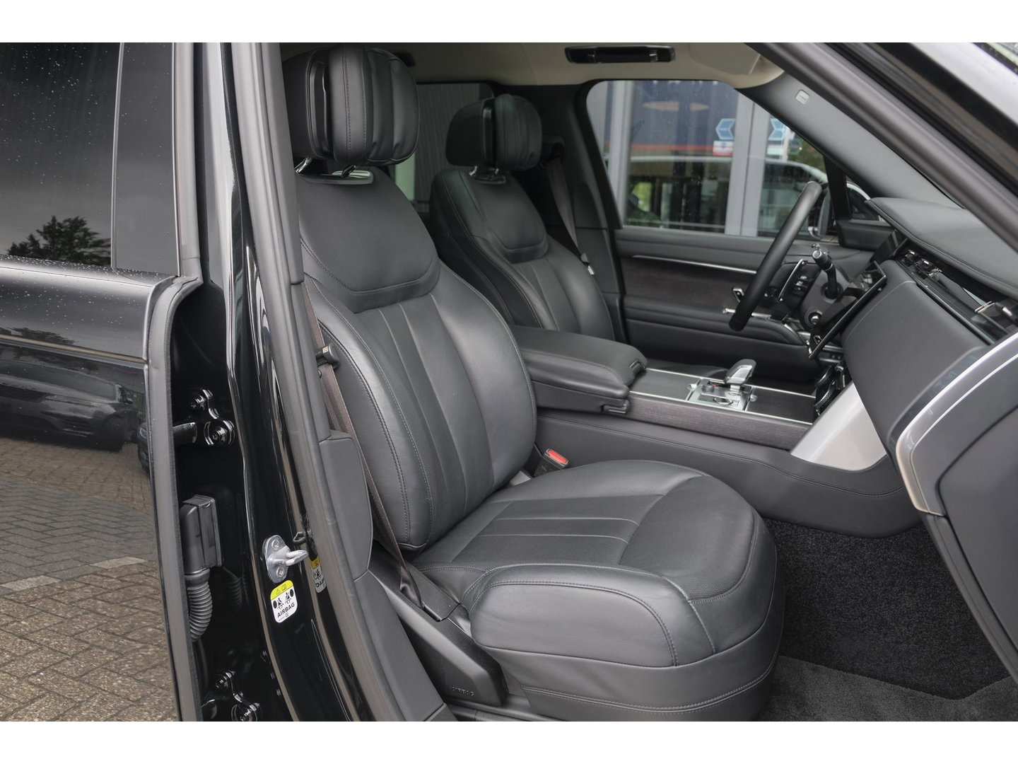 Land Rover Range Rover P510e 510pk First Edition Panoramadak 4-Wielbesturing Trekhaak Meridian3d Massage Laser BOMVOL!!