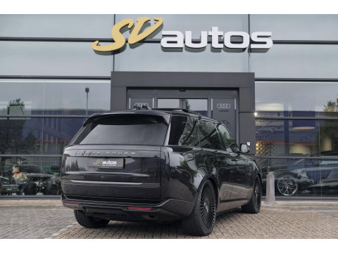 Land Rover Range Rover P510e 510pk First Edition Panoramadak 4-Wielbesturing Trekhaak Meridian3d Massage Laser BOMVOL!!