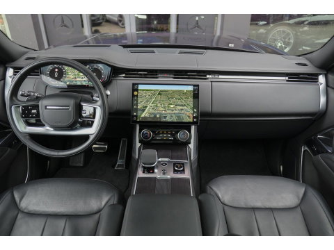 Land Rover Range Rover P510e 510pk First Edition Panoramadak 4-Wielbesturing Trekhaak Meridian3d Massage Laser BOMVOL!!