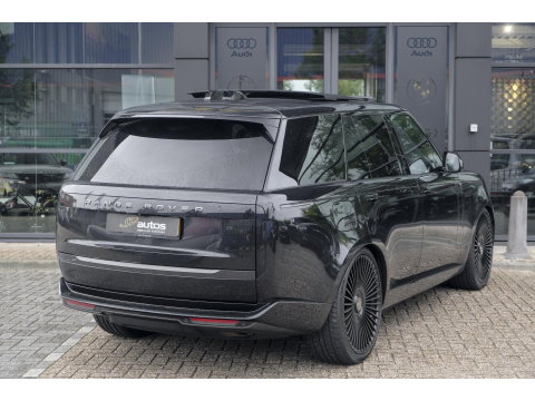 Land Rover Range Rover P510e 510pk First Edition Panoramadak 4-Wielbesturing Trekhaak Meridian3d Massage Laser BOMVOL!!
