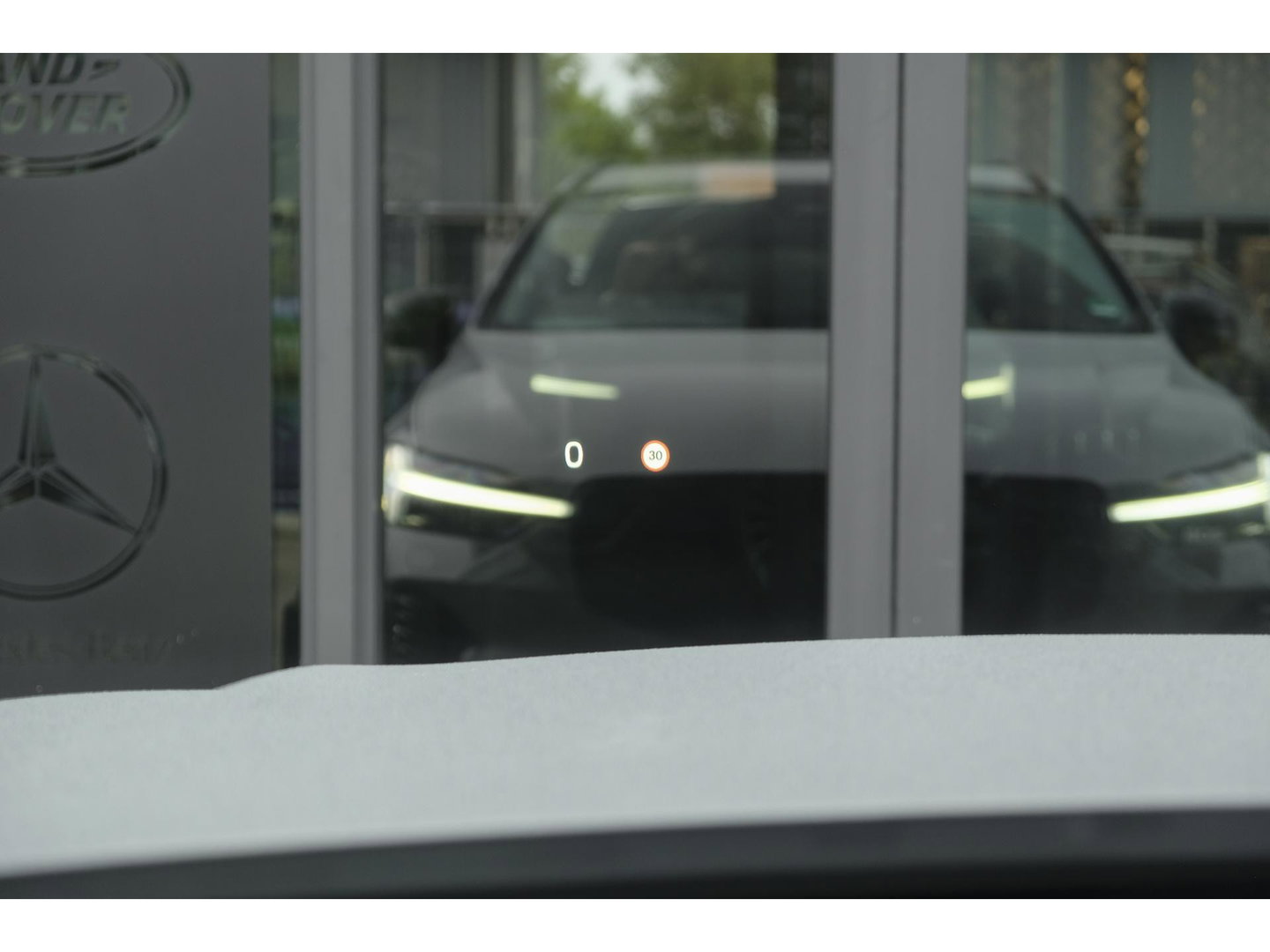 Volvo XC60 2.0 T8 455pk Plus Black edition Panoramadak *BTW* Styling pack 22" LMV Harman/Kardon Bomvol!!