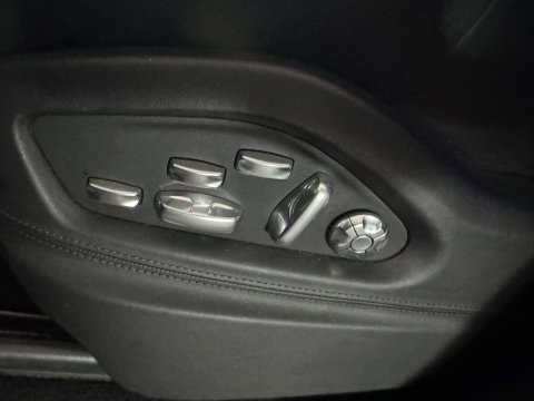 Porsche Cayenne 3.0 E-Hybrid Pano|360|Stoelventilatie|Sportdesign|PDLS+