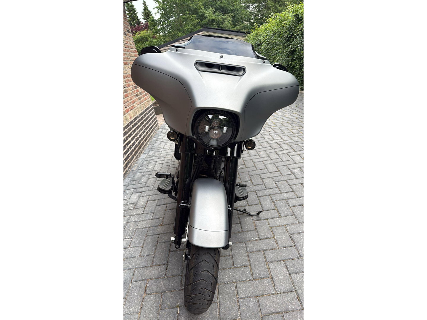 Harley Davidson 103 FLHXS Streetglide Street Glide  Special mat grijs blackout
