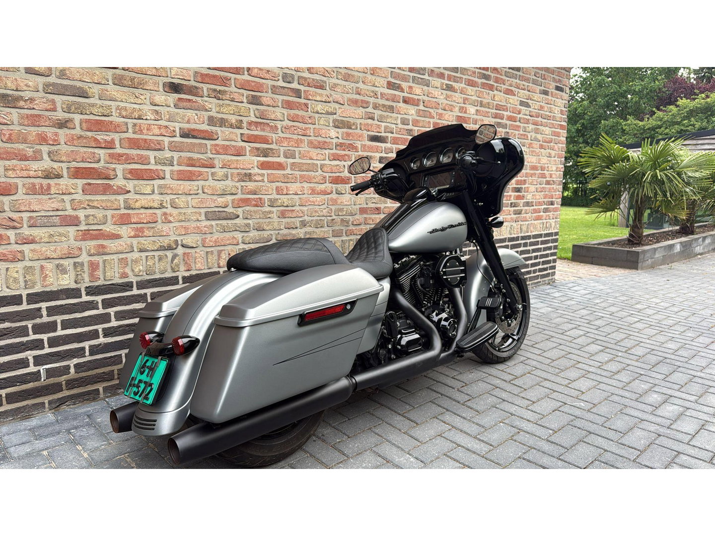 Harley Davidson 103 FLHXS Streetglide Street Glide  Special mat grijs blackout