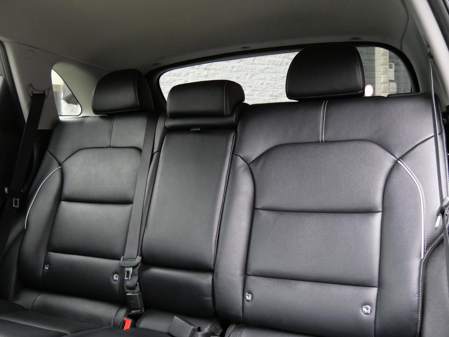 Kia e-Niro 64kWh EXECUTIVELINE/ SCHUIFDAK/ TREKHAAK/ LEER/ SOH 96%