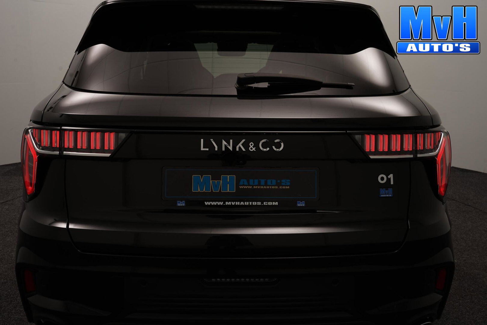 Lynk & Co 01 1.5 PHEV|FULL BLACK XL|LEER|NAP|PANO