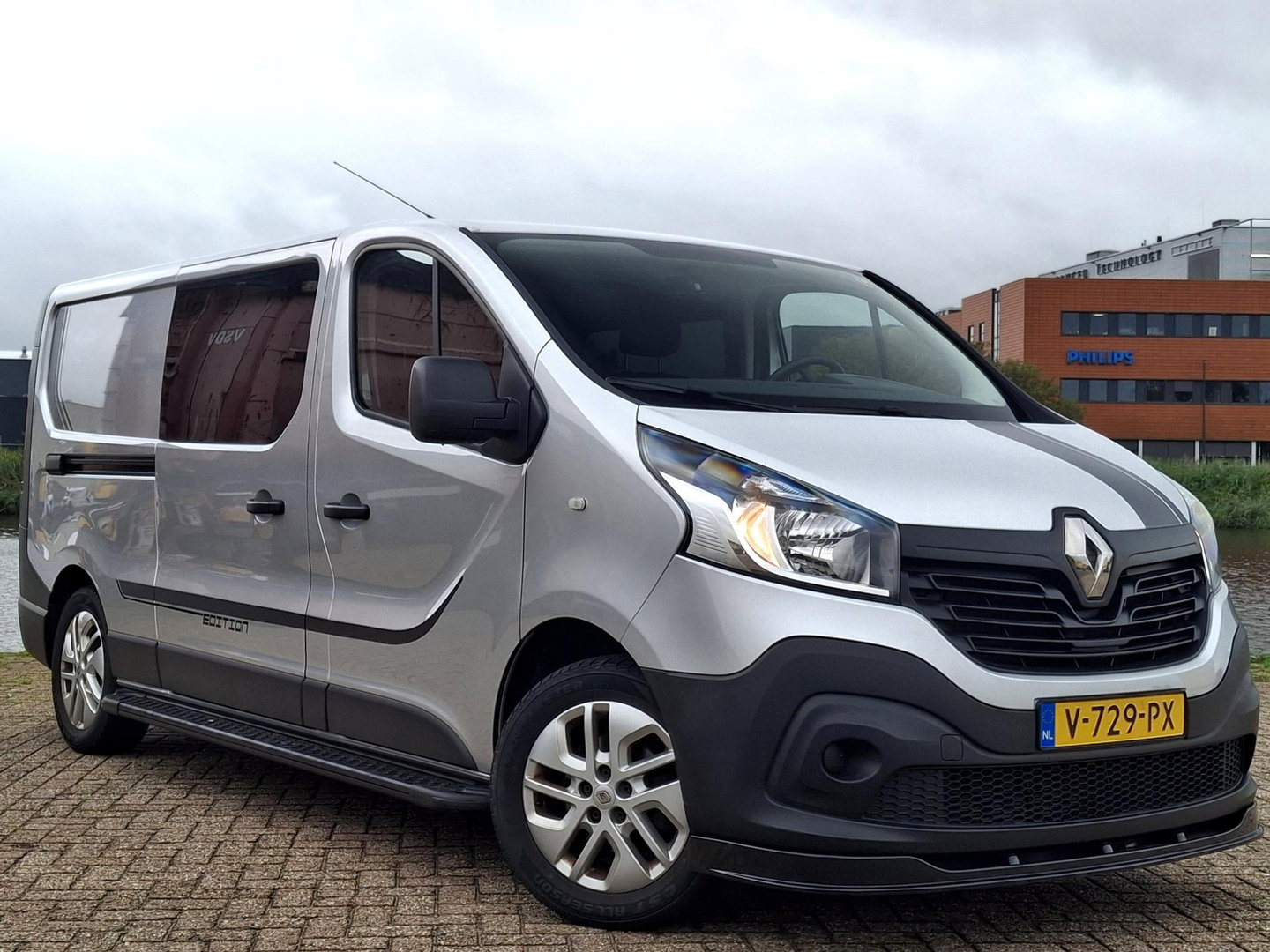 Renault Trafic 1.6 dCi T29 L2H1 DC Comfort | Marge | 6-persoons | Velgen |
