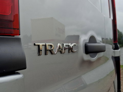 Renault Trafic 1.6 dCi T29 L2H1 DC Comfort | Marge | 6-persoons | Velgen |