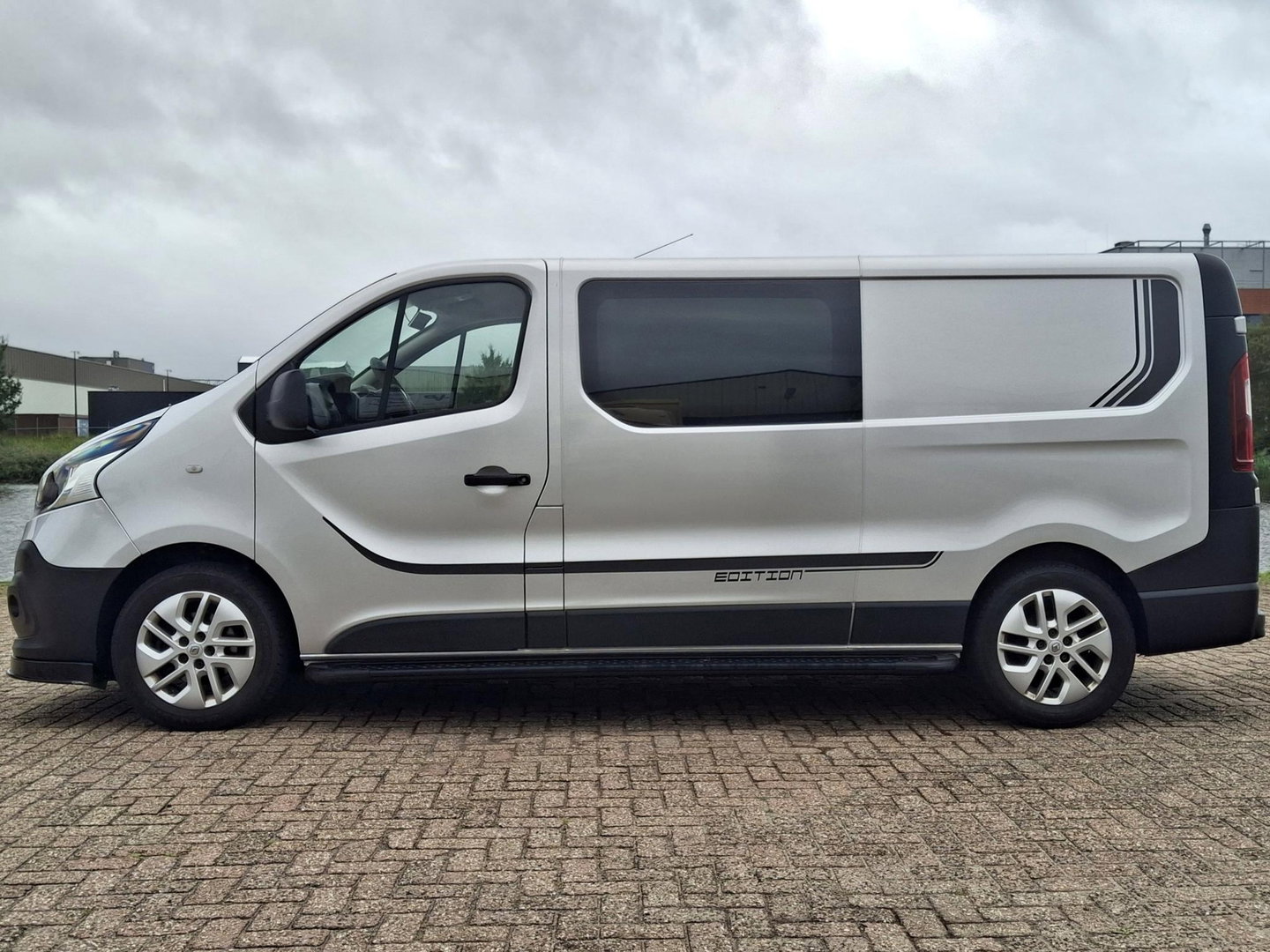 Renault Trafic 1.6 dCi T29 L2H1 DC Comfort | Marge | 6-persoons | Velgen |