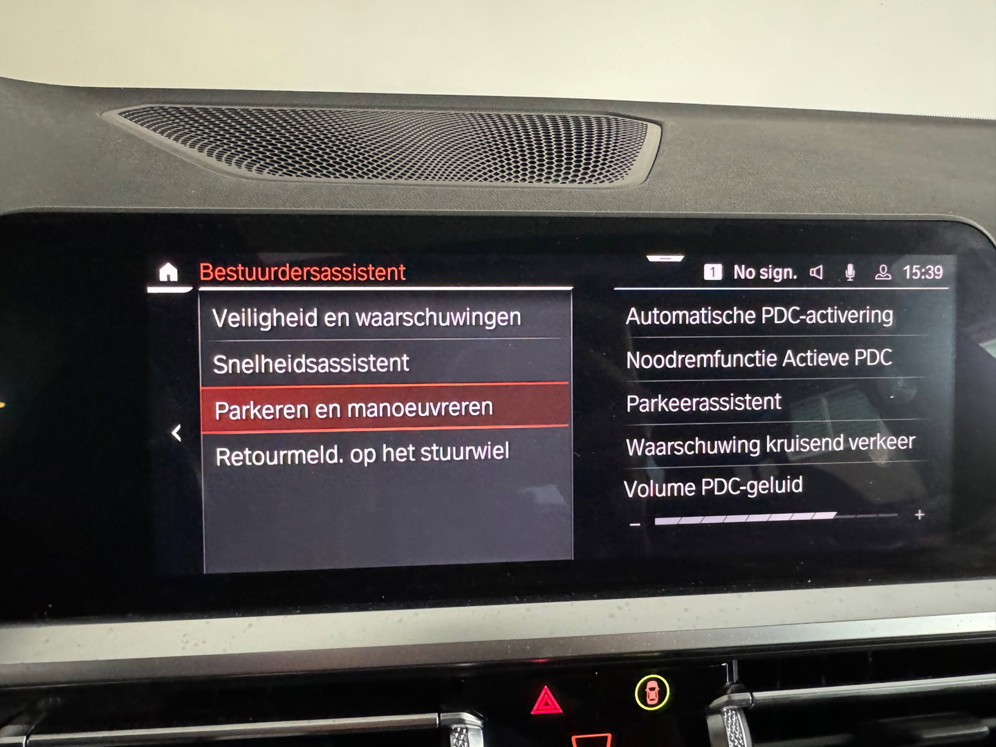 BMW 3-serie 330e High Executive Pano|Laser|Maxton|Kleppensysteem