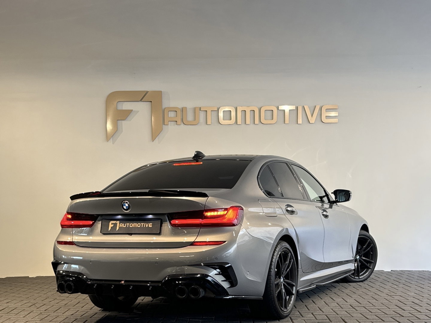 BMW 3-serie 330e High Executive Pano|Laser|Maxton|Kleppensysteem