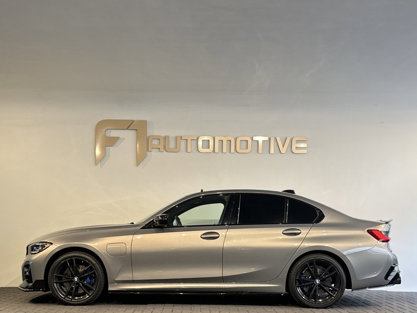 BMW 3-serie 330e High Executive Pano|Laser|Maxton|Kleppensysteem