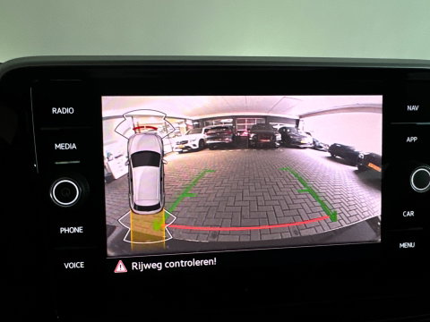 Volkswagen T-Roc 1.5 TSI R-Line Edition Pano|ACC|Lane Assist|Keyless