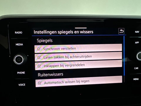 Volkswagen T-Roc 1.5 TSI R-Line Edition Pano|ACC|Lane Assist|Keyless