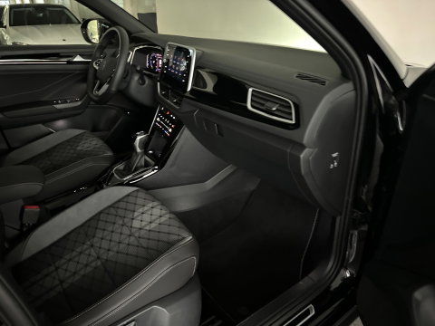 Volkswagen T-Roc 1.5 TSI R-Line Edition Pano|ACC|Lane Assist|Keyless