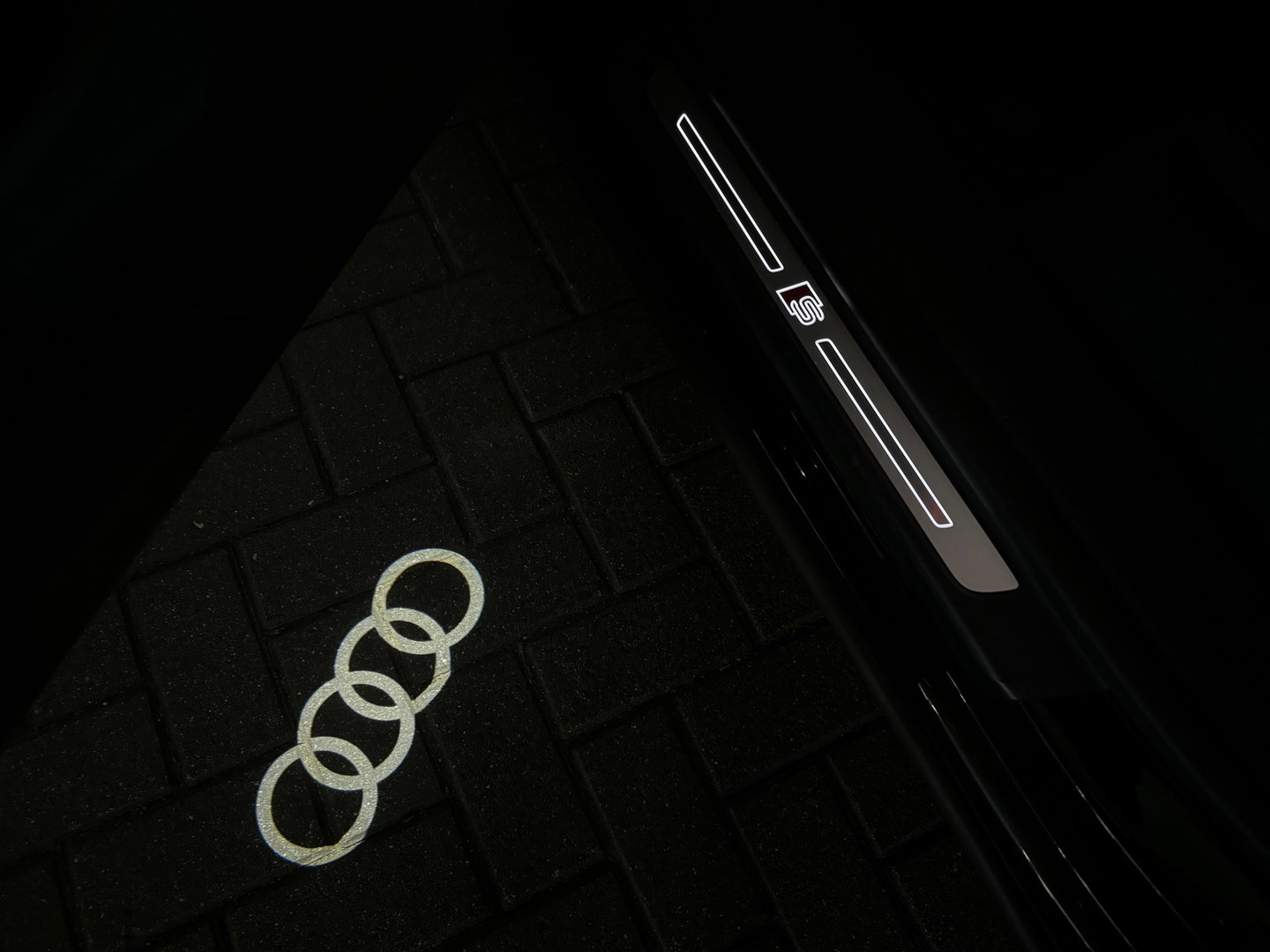 Audi Q8 60 TFSI e quattro S Line Compet Pano|Sfeer|Cruise