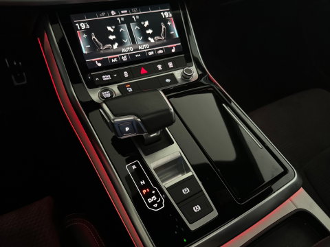 Audi Q8 60 TFSI e quattro S Line Compet Pano|Sfeer|Cruise