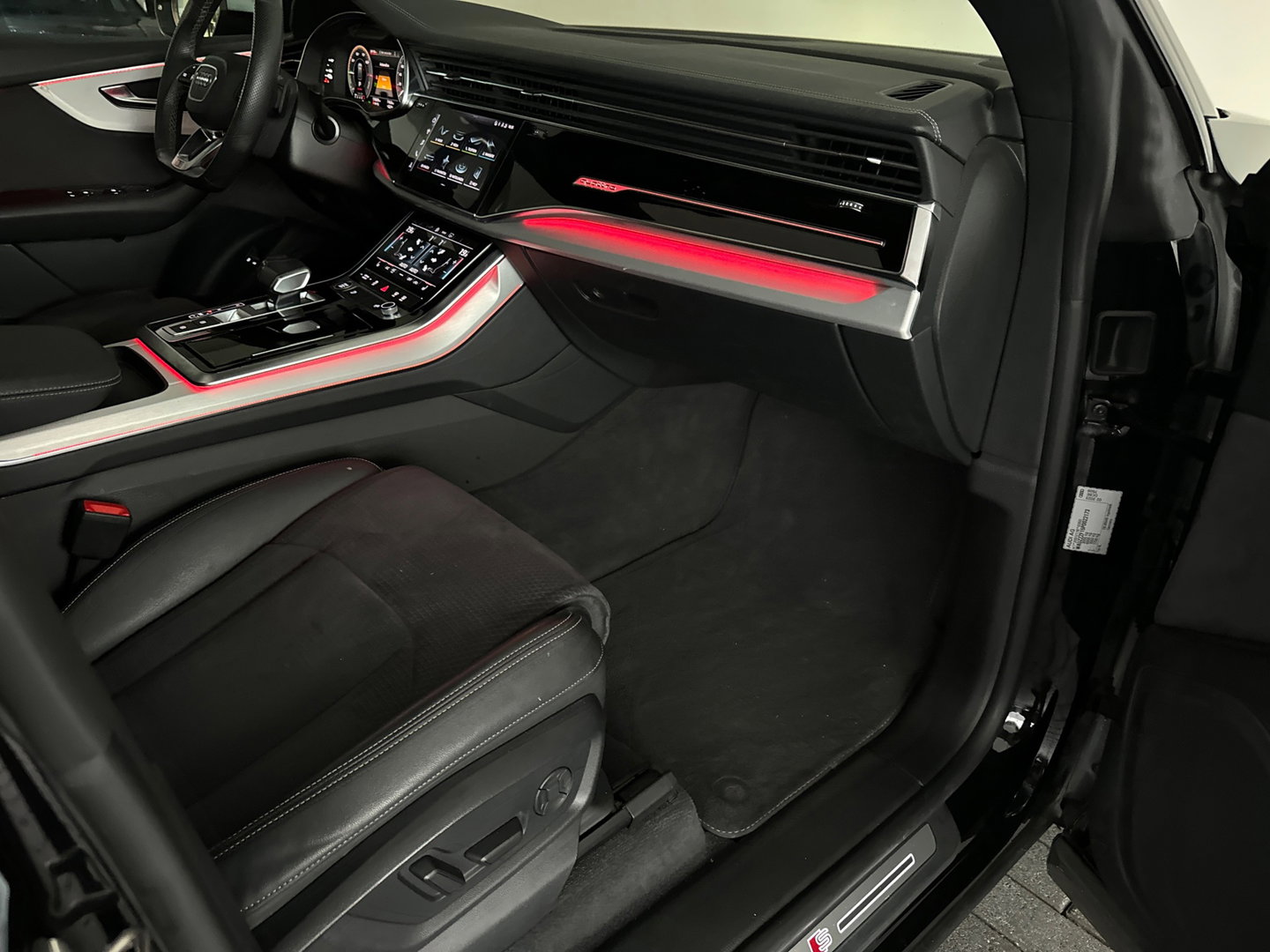 Audi Q8 60 TFSI e quattro S Line Compet Pano|Sfeer|Cruise