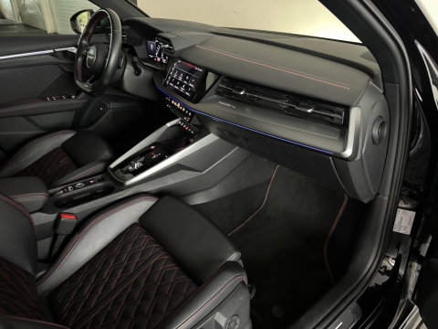 Audi S3 Sportback 2.0 TFSI quattro Pano|RS Seats|ACC|Sfeer|Camera