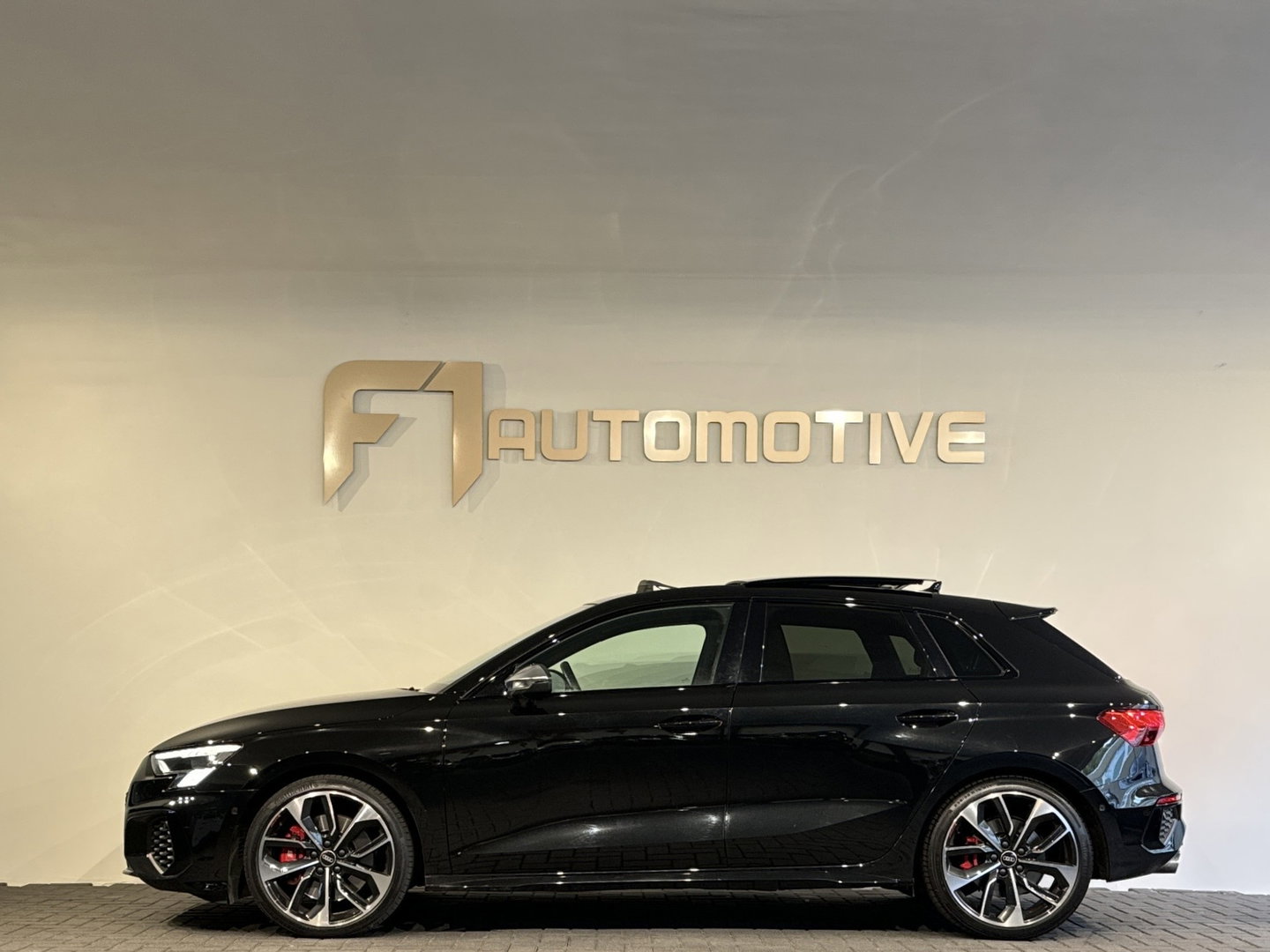Audi S3 Sportback 2.0 TFSI quattro Pano|RS Seats|ACC|Sfeer|Camera