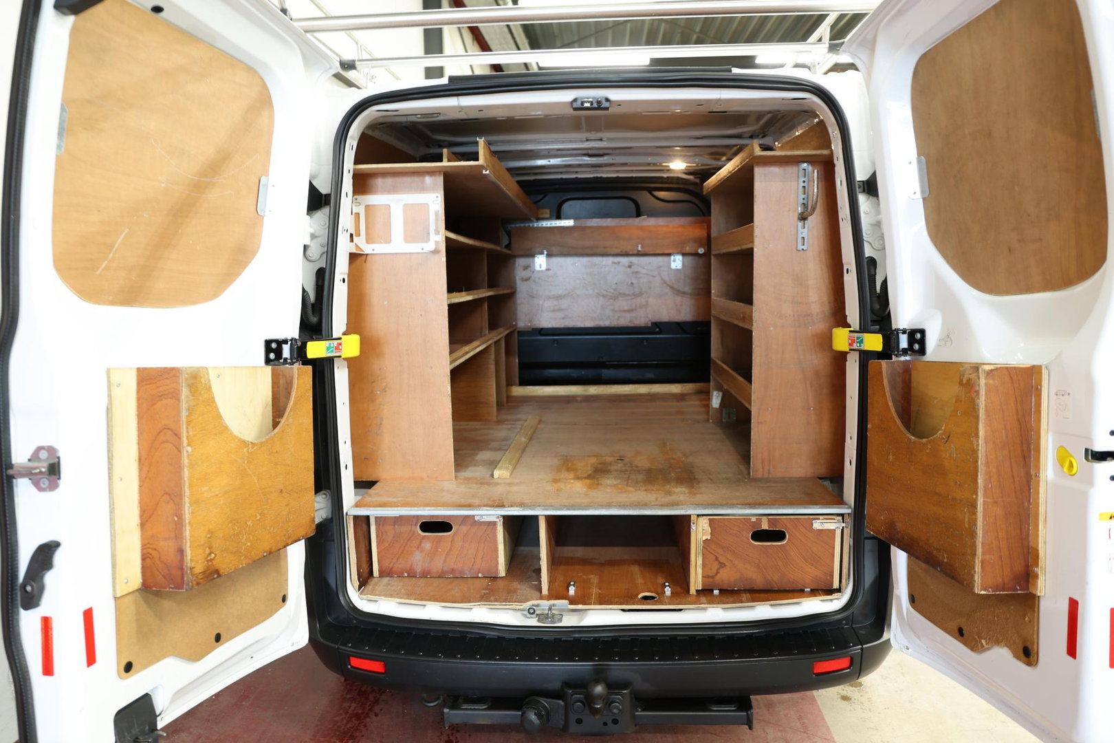 Ford Transit Custom 2.0 TDCI L1H1 IMPERIAAL EN TREKHAAK