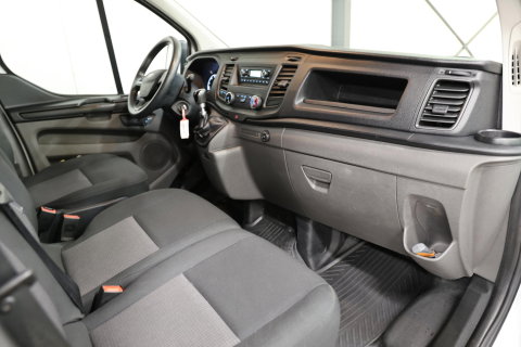 Ford Transit Custom 2.0 TDCI L1H1 IMPERIAAL EN TREKHAAK