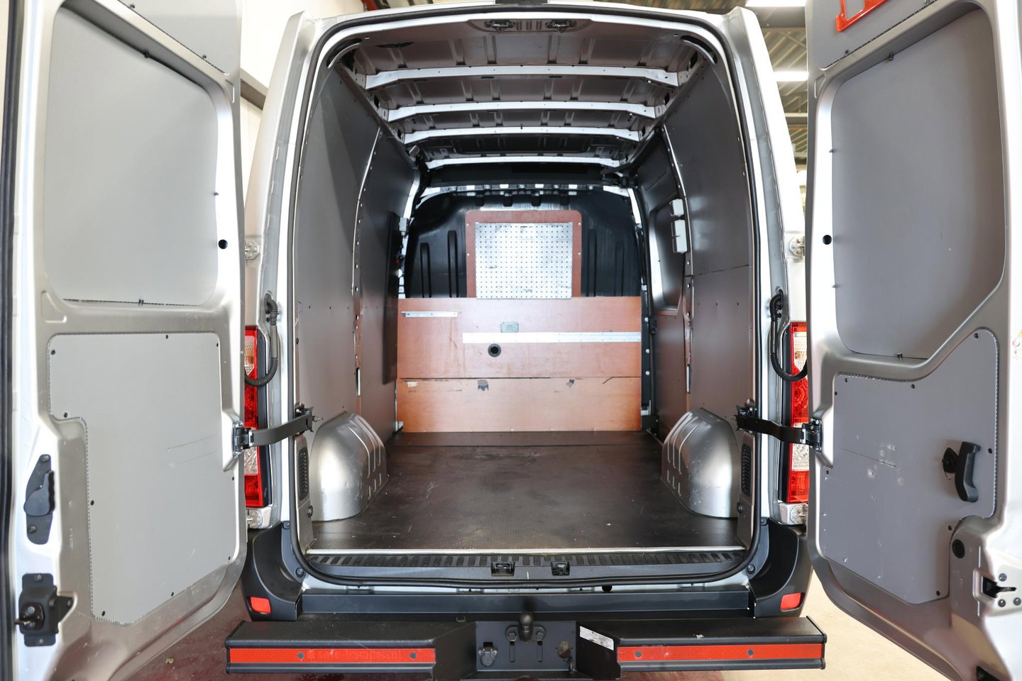 Opel Movano 2.3 Turbo 180PK L1H2 AUTOMAAT