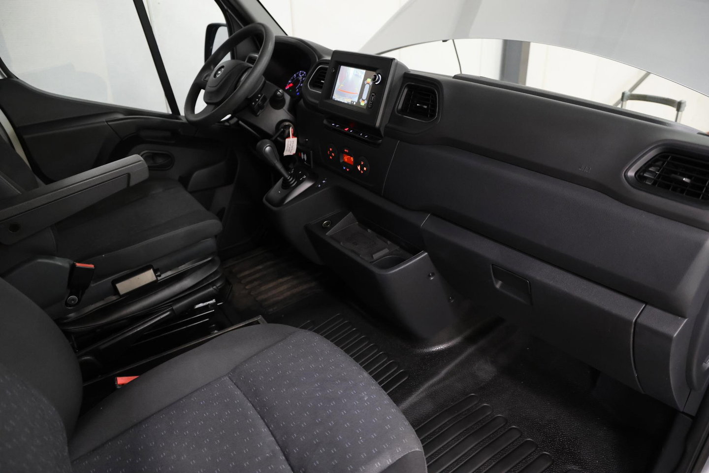 Opel Movano 2.3 Turbo 180PK L1H2 AUTOMAAT